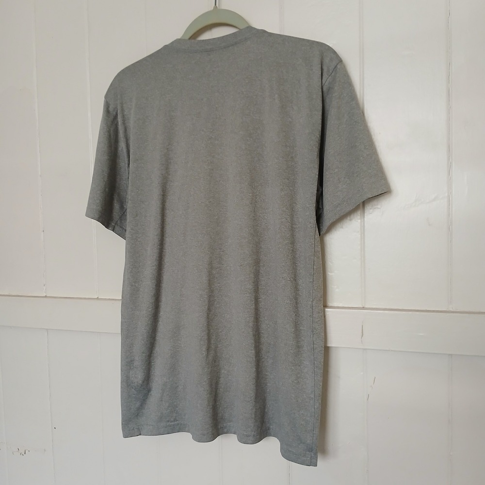 Washington Huskies Nike T-Shirt Dri-Fit Legend Men's Large Gray Athletic NCAA SS - Picture 4 of 12